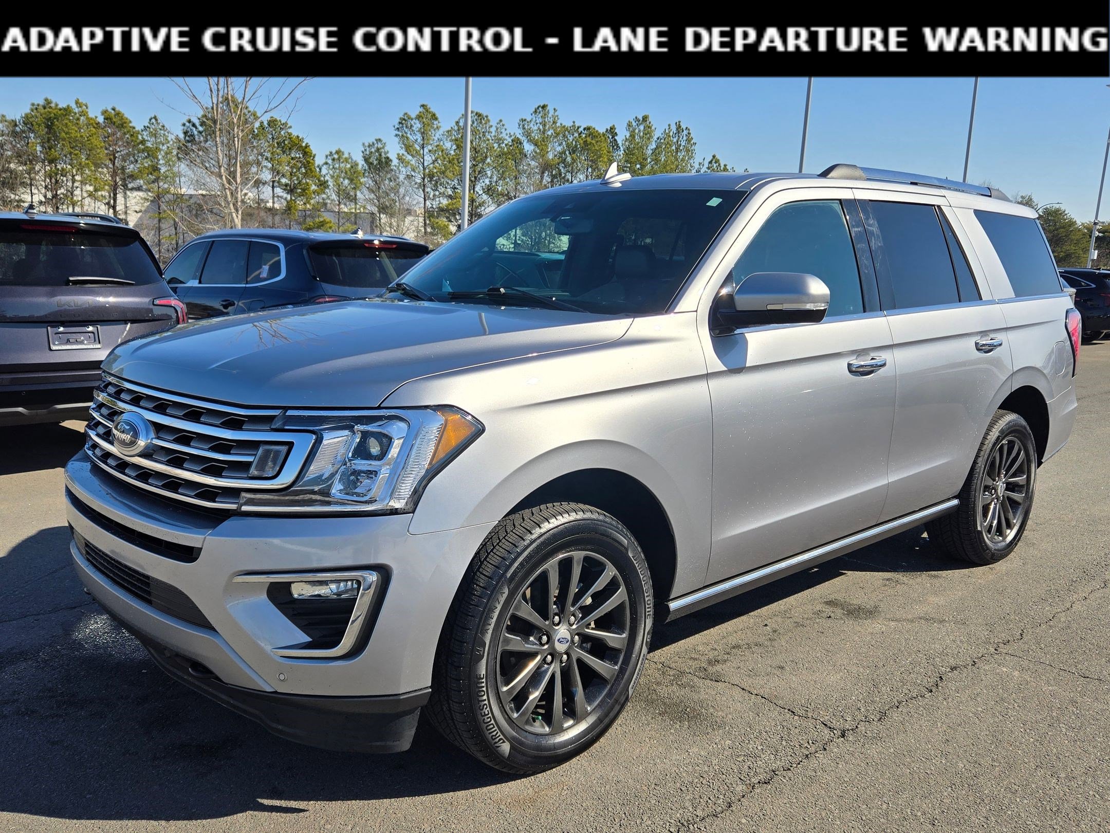Used 2021 Ford Expedition Limited image 3