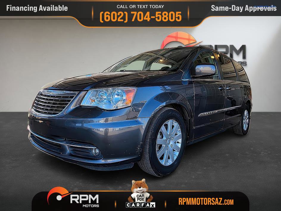 Used 2015 Chrysler Town & Country Touring image 25