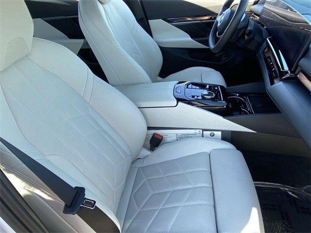 Certified 2024 BMW i5 eDrive40i w/ M Sport Package image 12
