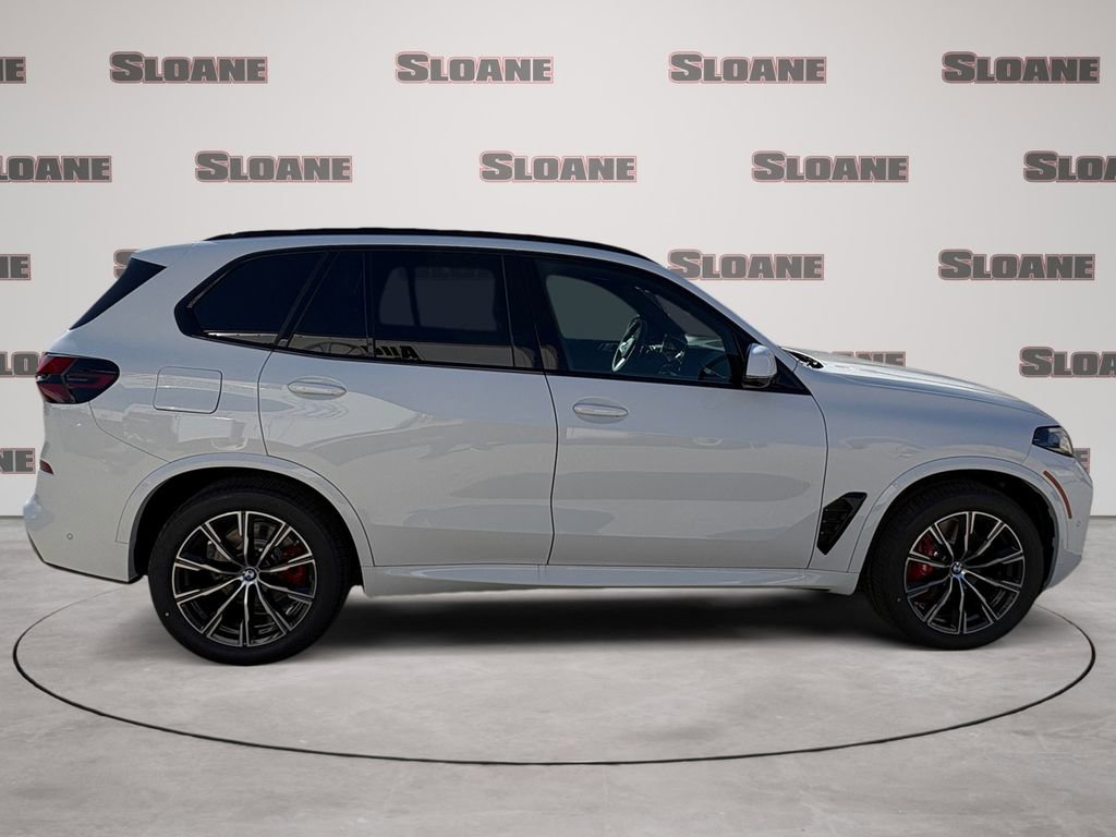 New 2026 BMW X5 xDrive40i w/ M Sport Package AWD/4WD image 6