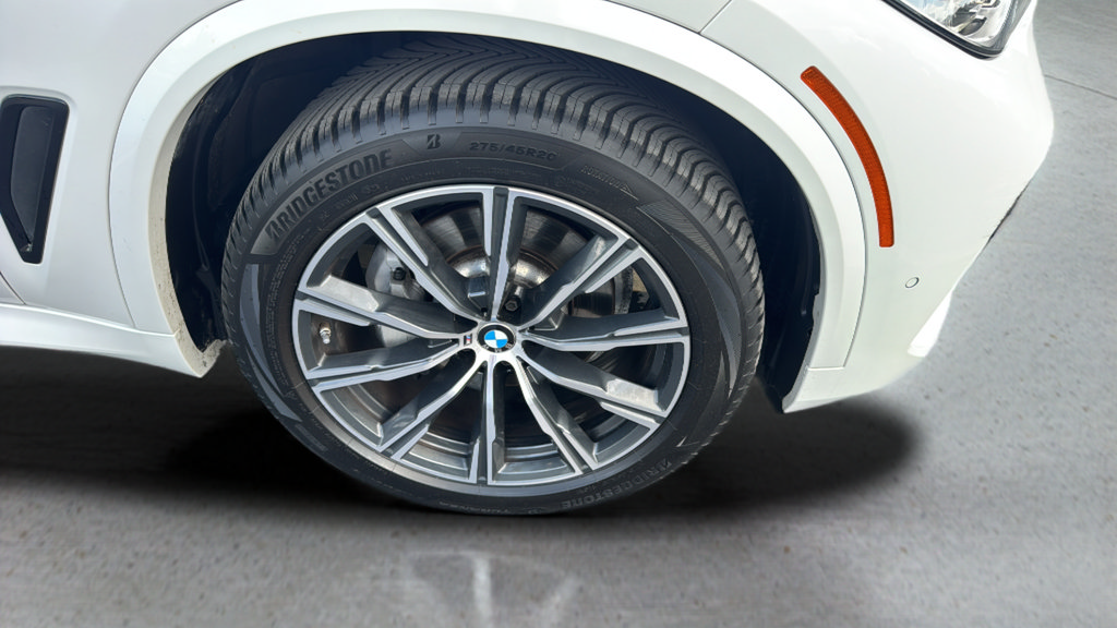 Used 2023 BMW X5 xDrive40i AWD/4WD image 21