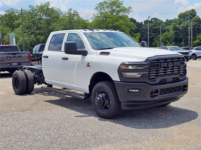 New 2026 RAM 3500 Tradesman AWD/4WD image 14