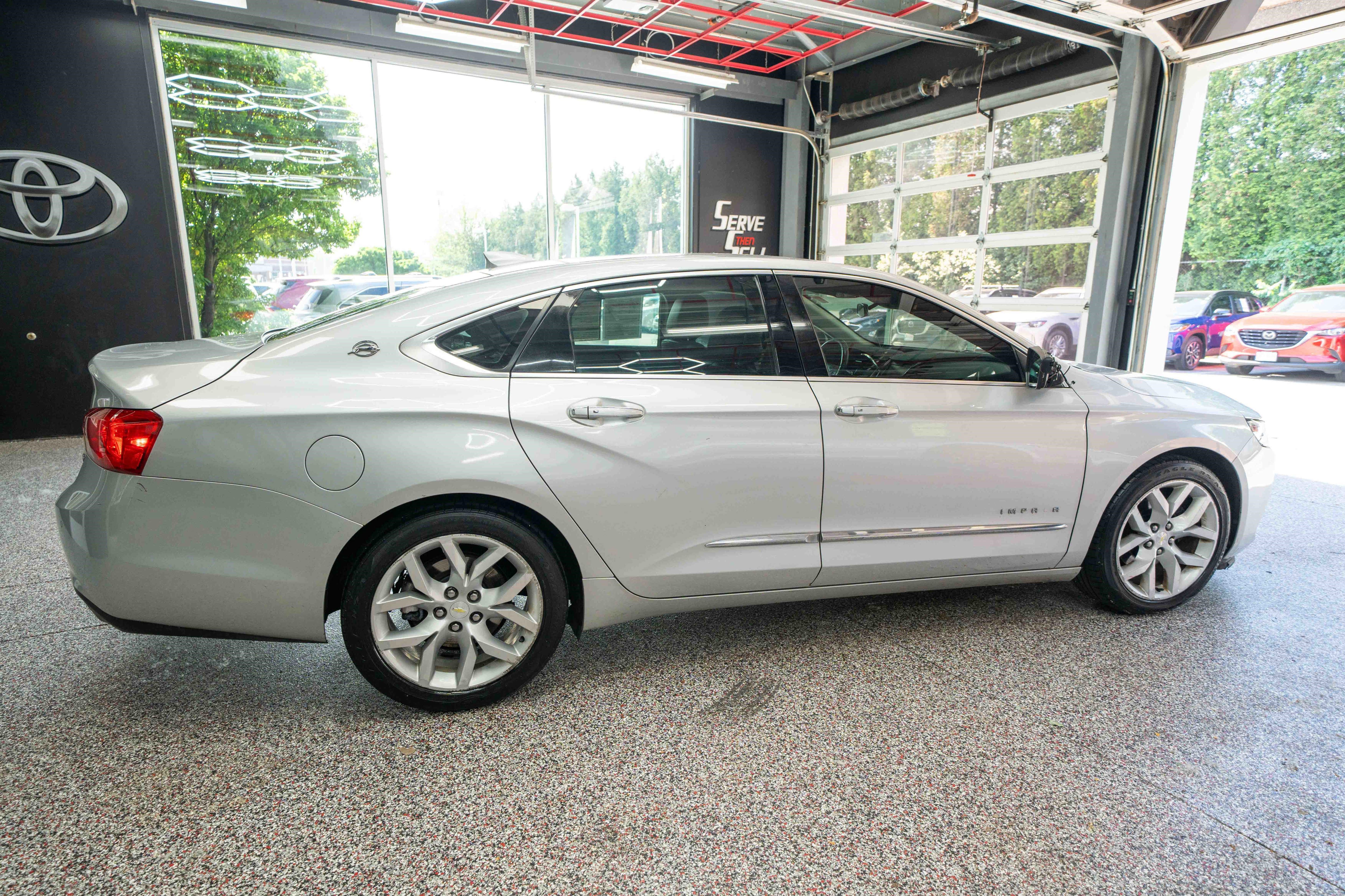 Used 2015 Chevrolet Impala LTZ FWD image 4
