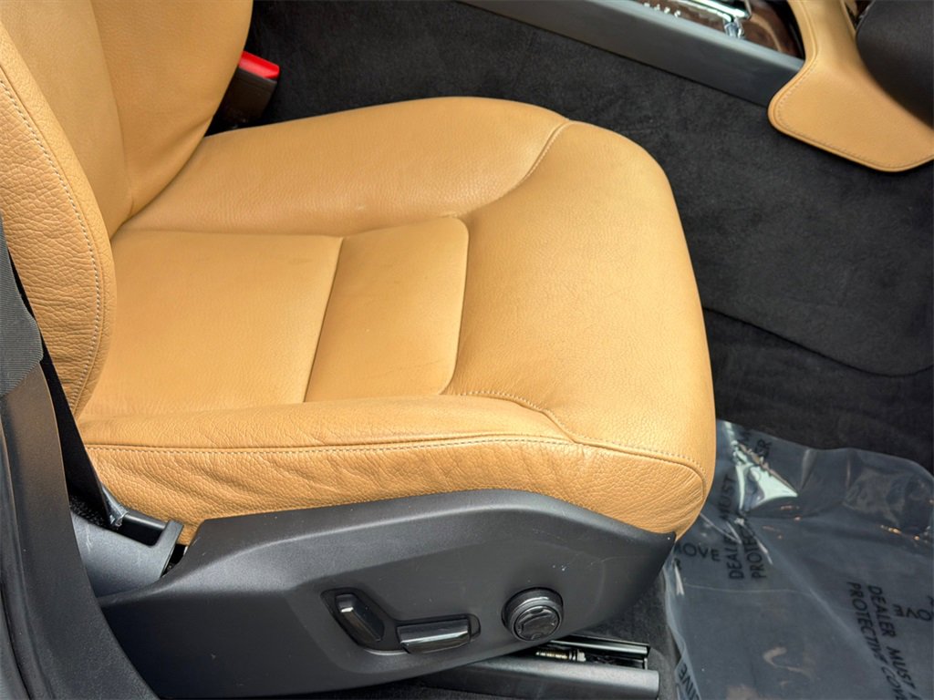 Used 2016 Volvo XC90 T6 Momentum image 13