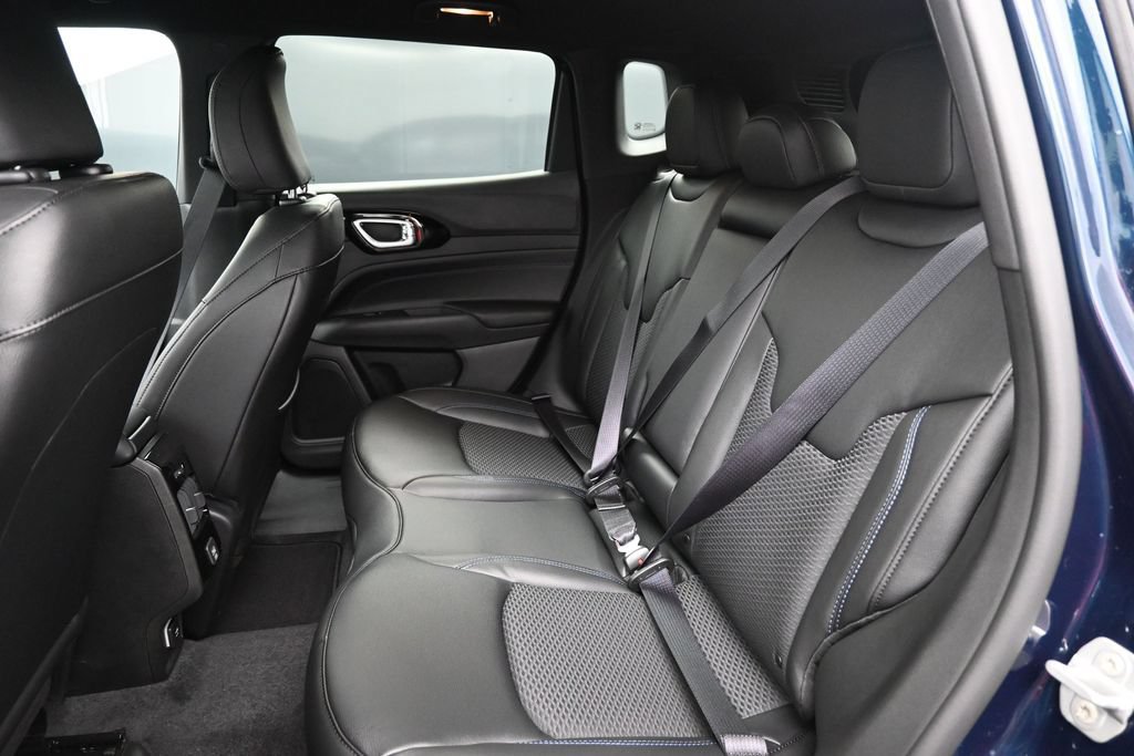 New 2026 Jeep Compass Latitude AWD/4WD image 21