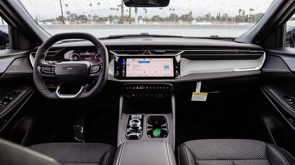 New 2026 Jeep Cherokee Laredo AWD/4WD image 15