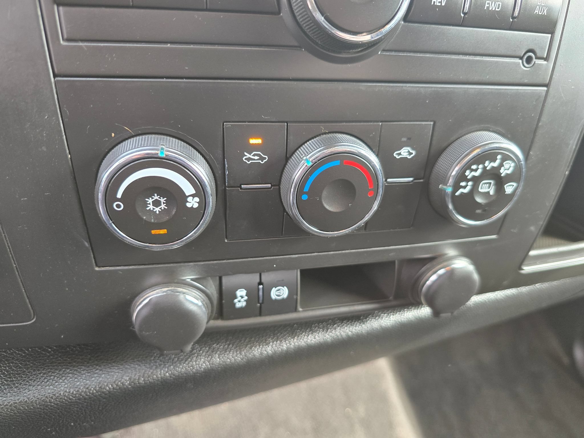 Used 2014 Chevrolet Silverado 2500 LT AWD/4WD image 18