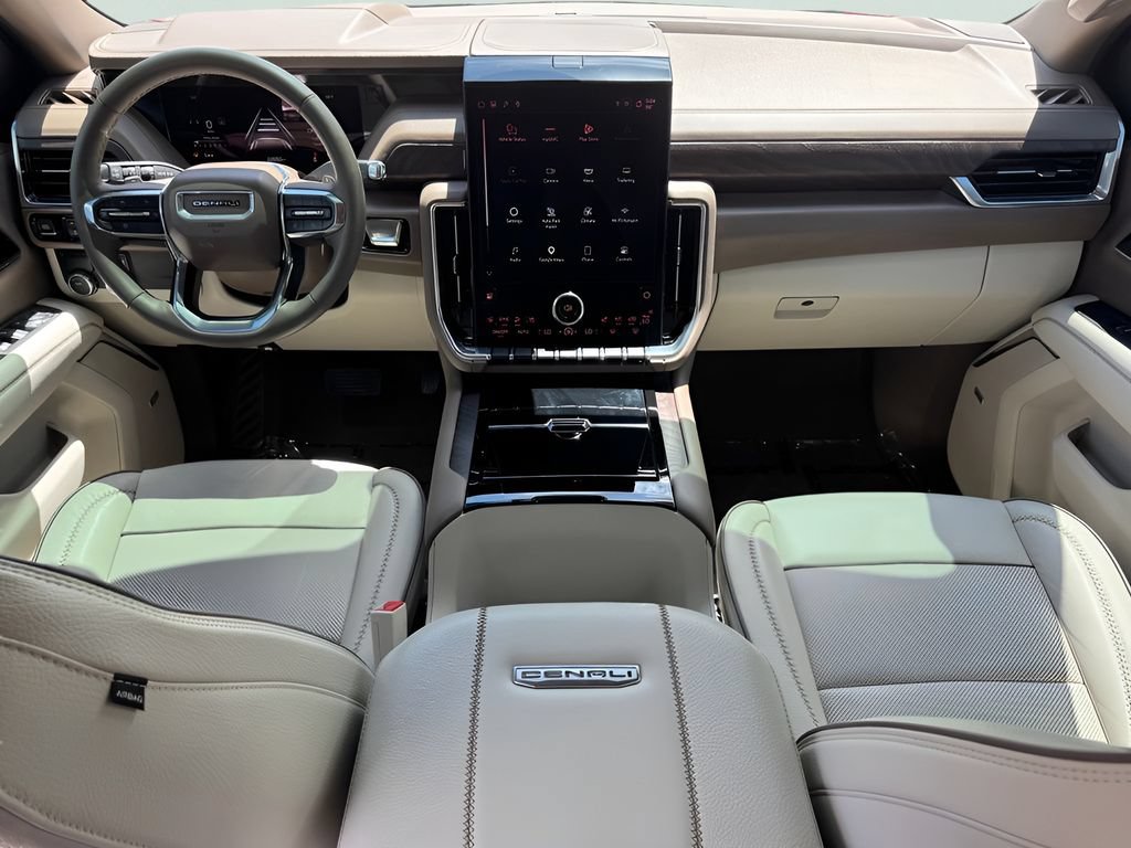 Used 2025 GMC Yukon Denali w/ Sun & Power Step Package RWD image 22