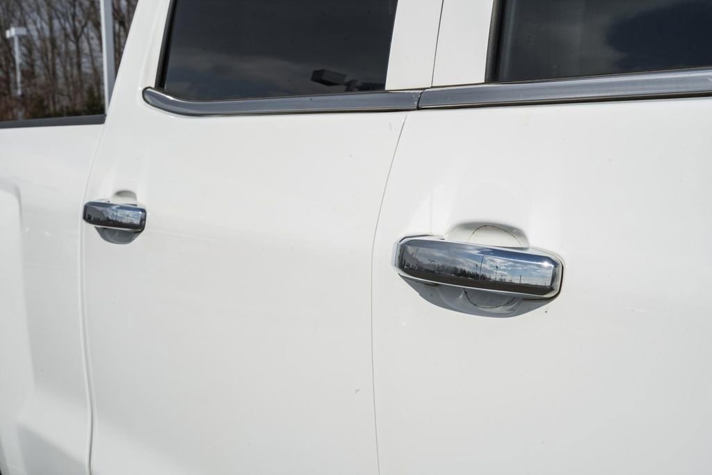 Used 2015 Chevrolet Silverado 2500 LTZ w/ Duramax Plus Package image 17