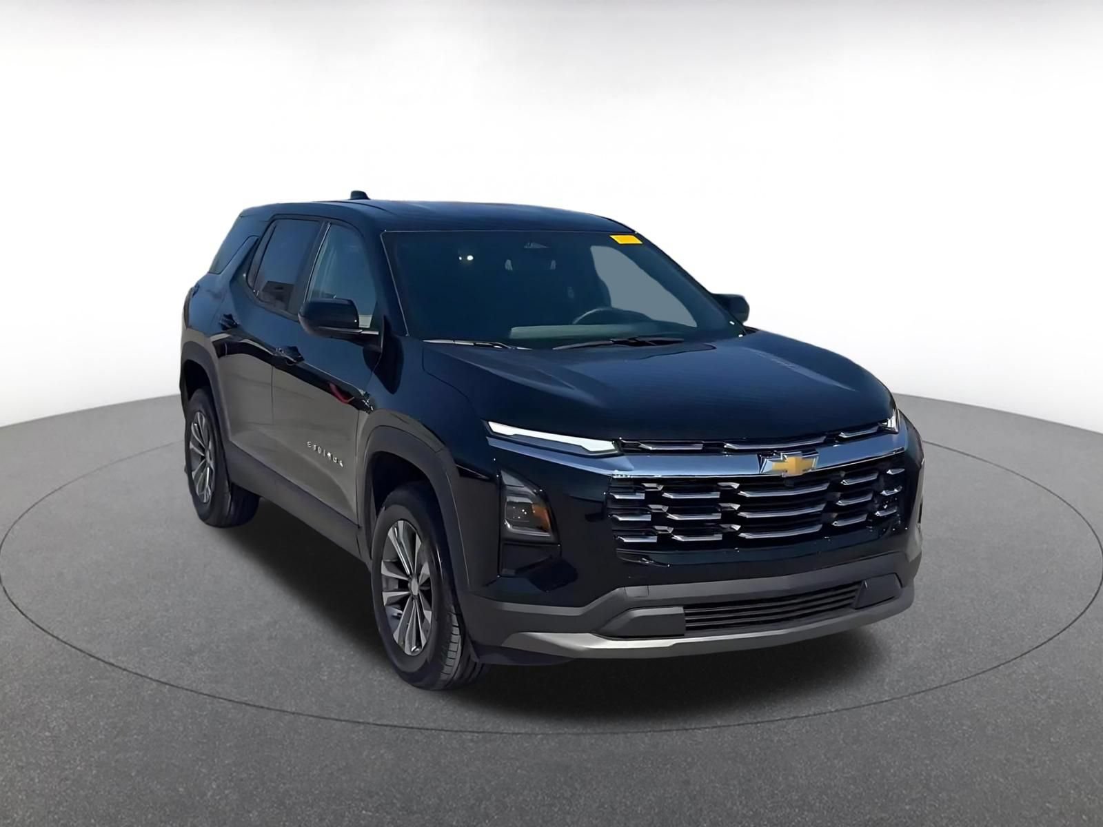 Used 2025 Chevrolet Equinox LT AWD/4WD image 3