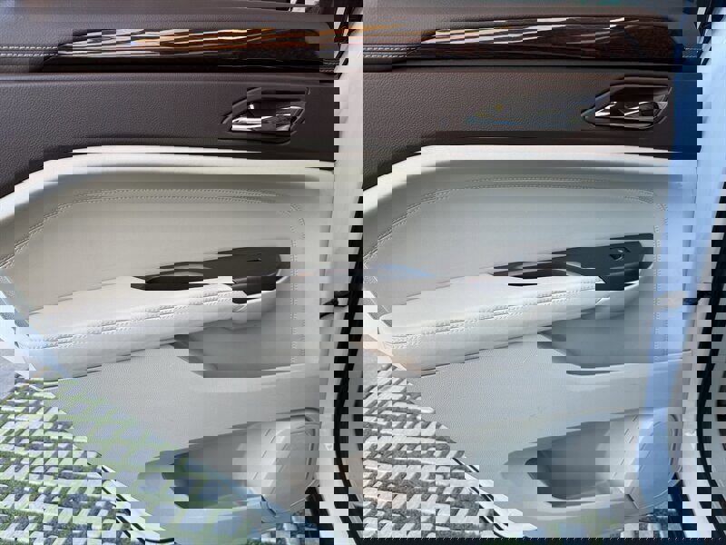 Used 2012 Cadillac SRX Performance image 19