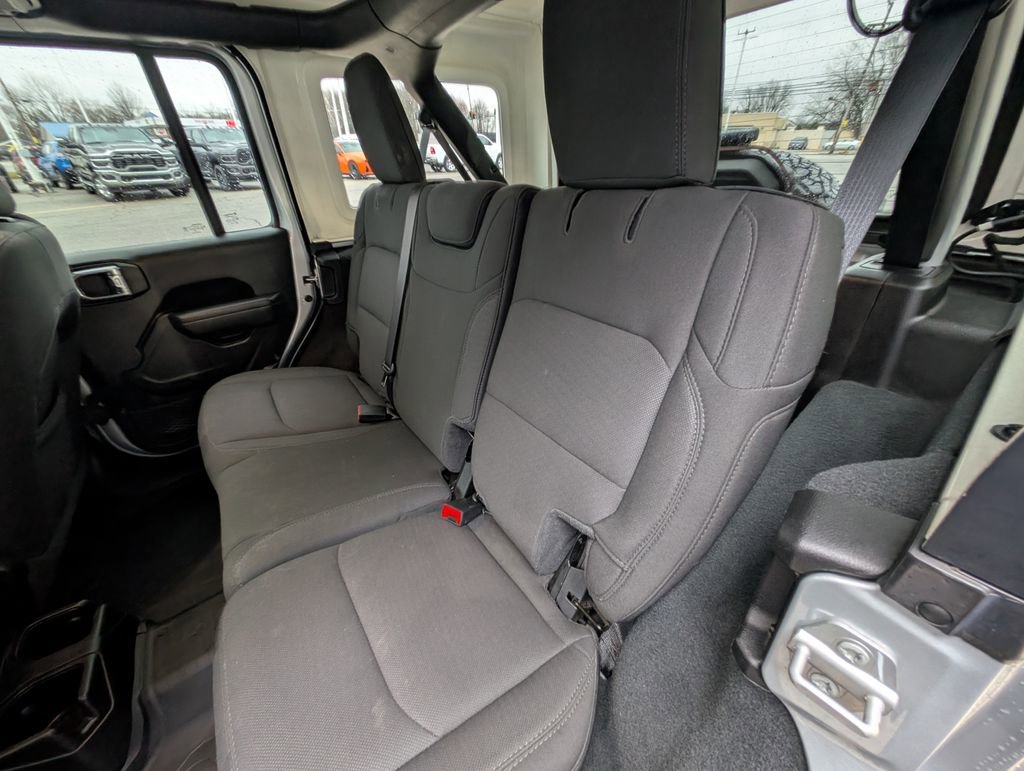 Used 2022 Jeep Wrangler Unlimited Willys image 18
