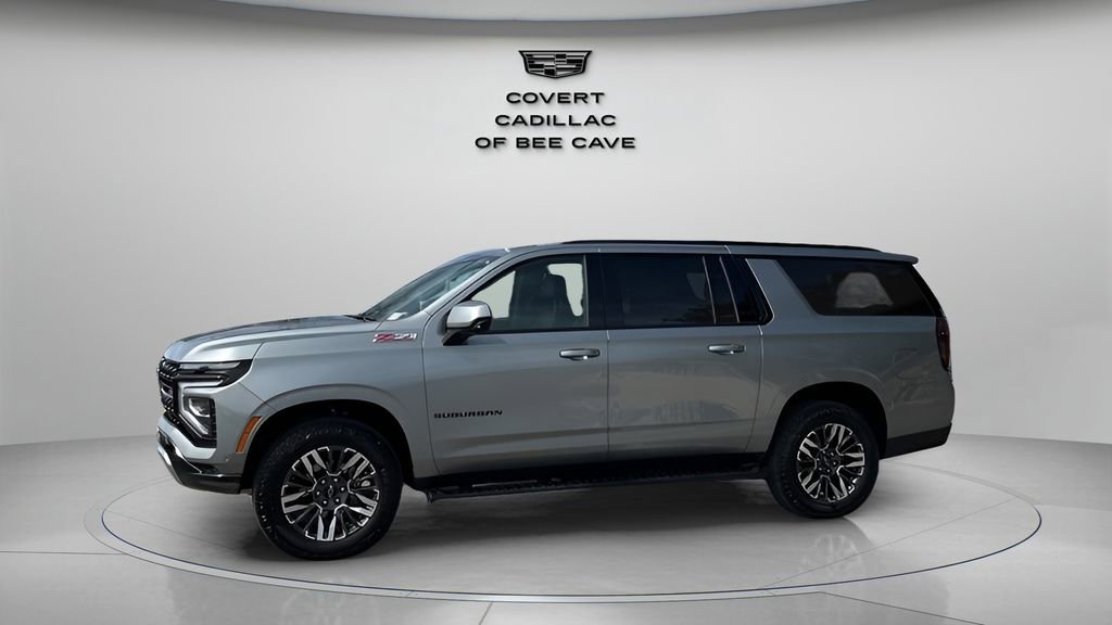 Used 2025 Chevrolet Suburban Z71 image 4