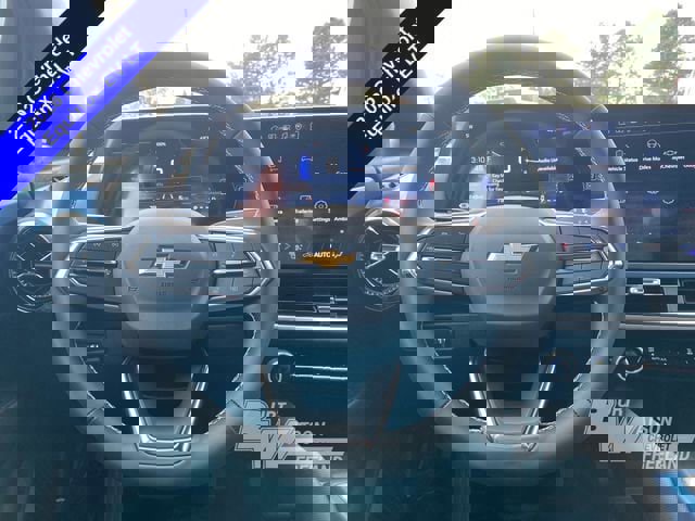 New 2026 Chevrolet Equinox EV LT image 17