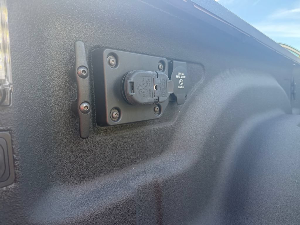 New 2025 RAM 2500 Laramie AWD/4WD image 31