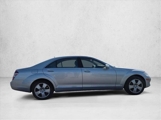 Used 2007 Mercedes-Benz S 550 4MATIC image 4