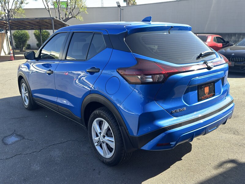 Used 2024 Nissan Kicks S FWD image 12