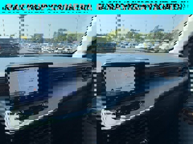 Certified 2024 Ford Maverick Lariat image 5