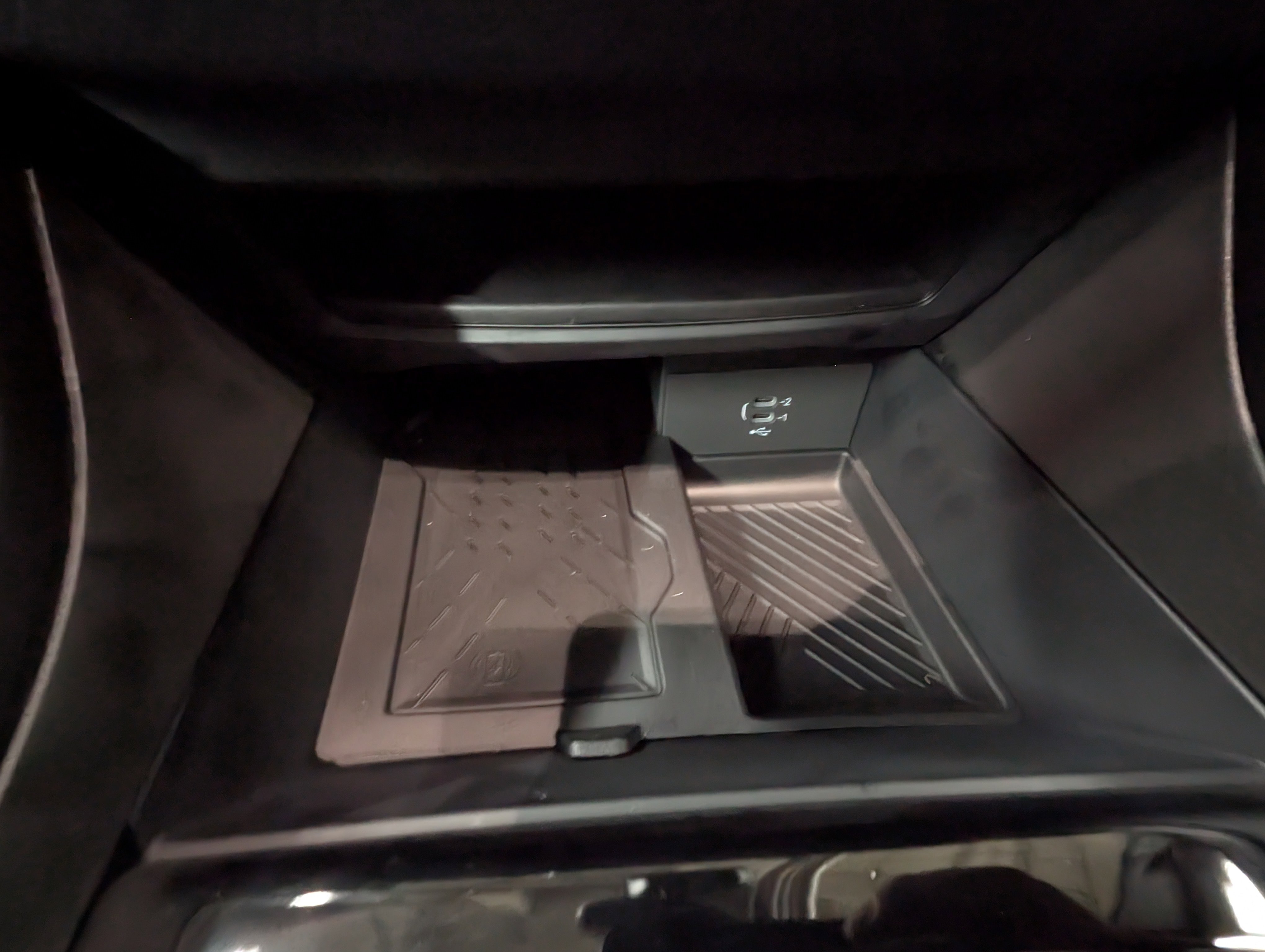 New 2026 Chrysler Pacifica Limited image 23