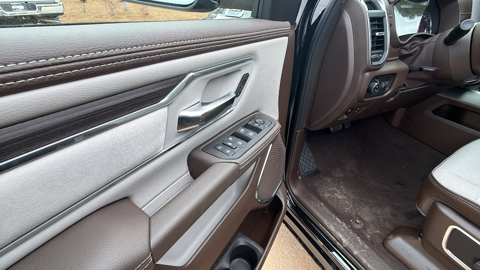 New 2026 RAM 1500 Laramie image 15