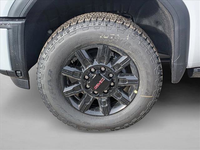 New 2026 GMC Sierra 2500 AT4 w/ AT4 Premium Plus Package image 9