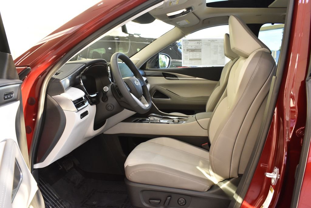 New 2026 INFINITI QX60 Luxe image 7