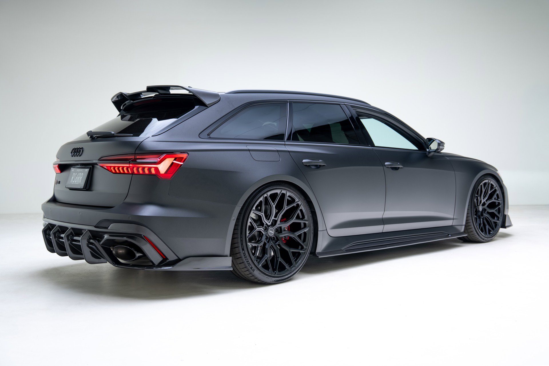 Used 2025 Audi RS 6 performance image 5