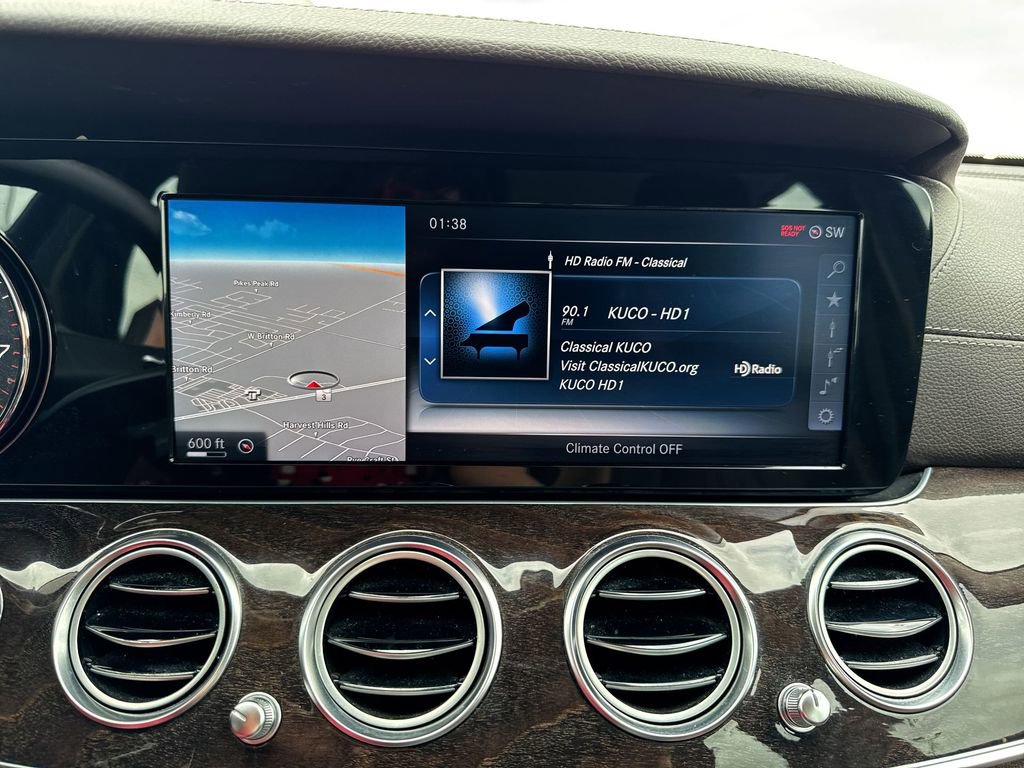 Used 2017 Mercedes-Benz E 300 image 16