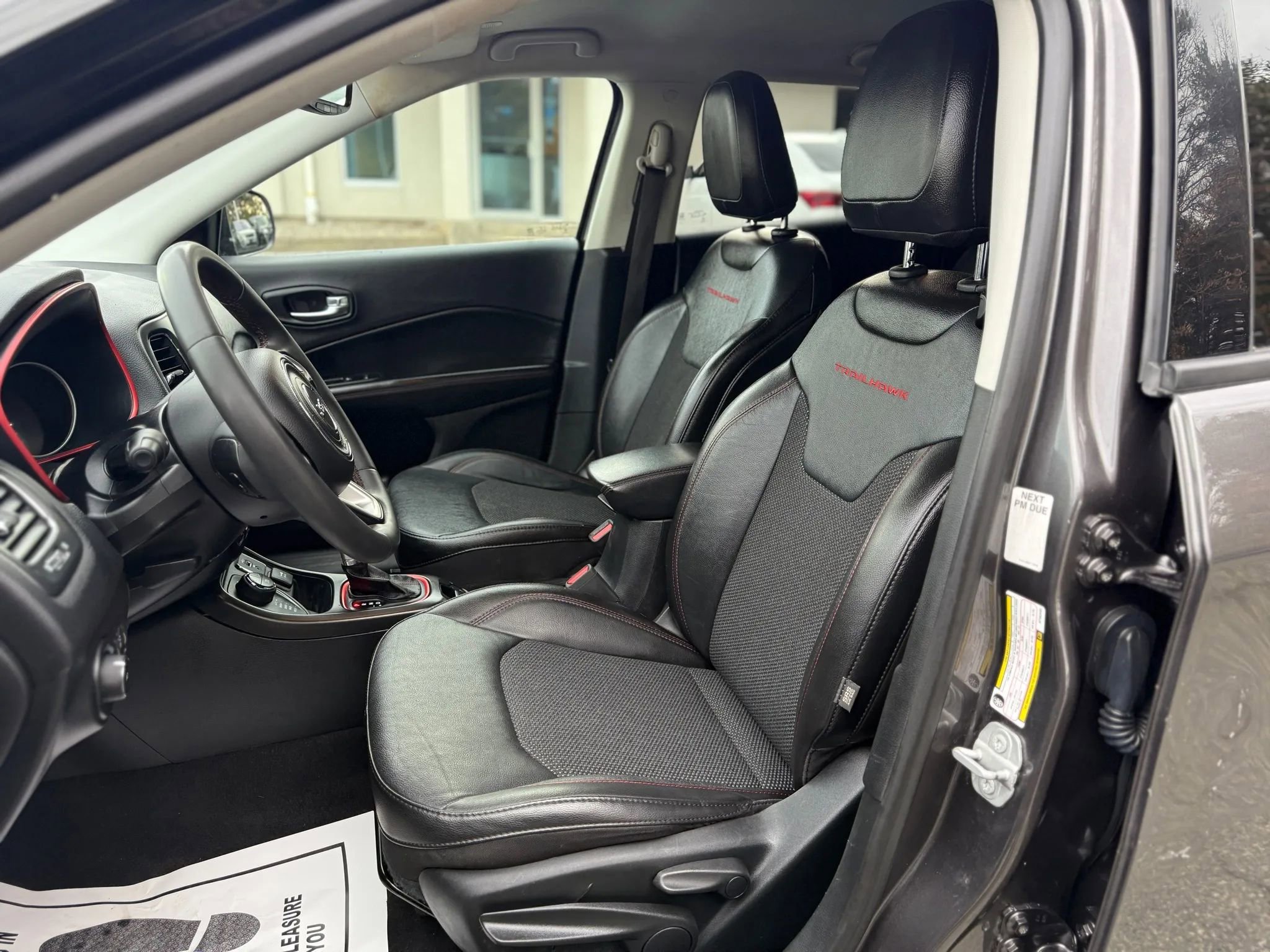 Used 2021 Jeep Compass Trailhawk image 9