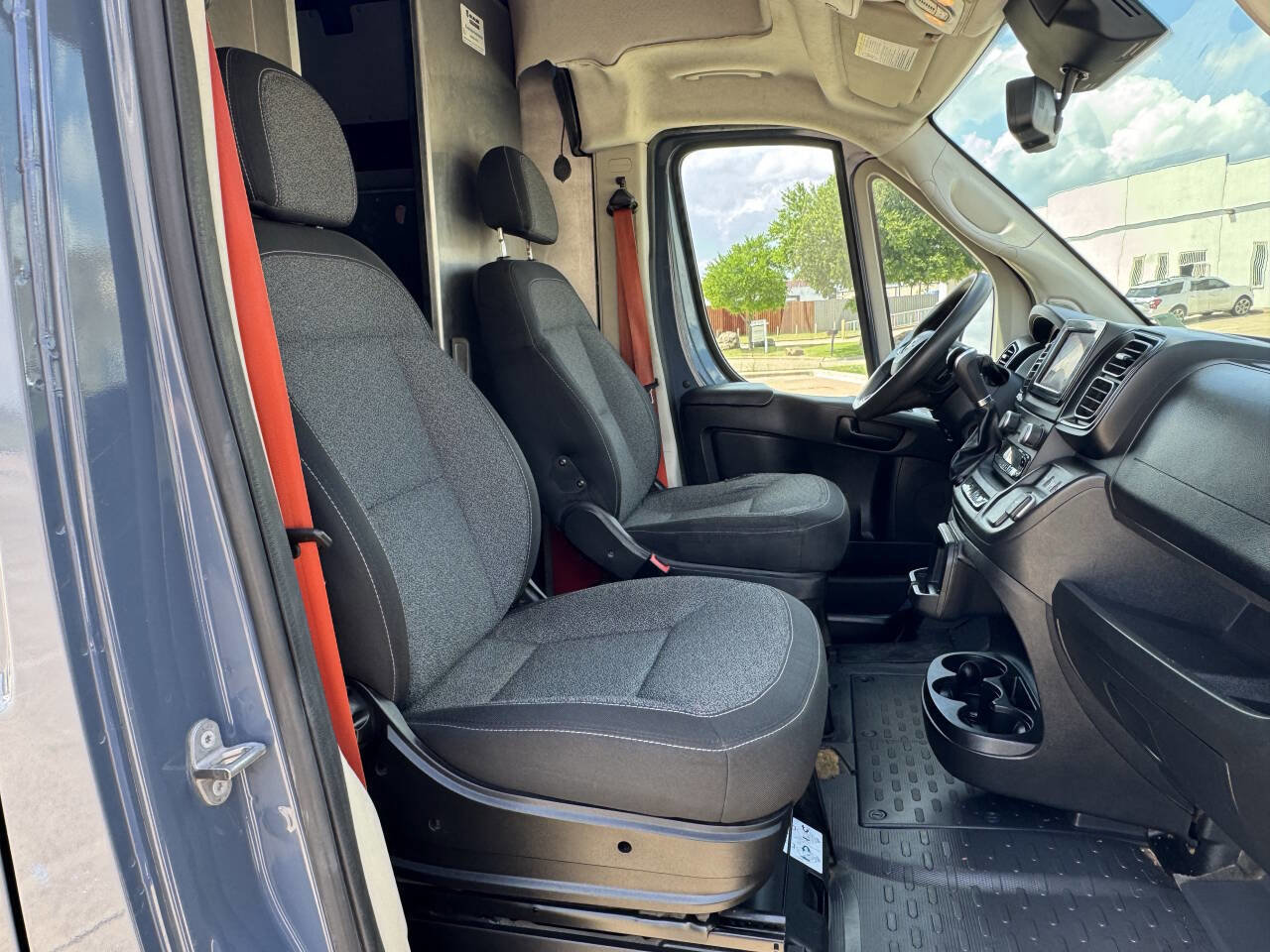 Used 2022 RAM ProMaster 3500 w/ Fleet Safety Group (AWQ) FWD image 13