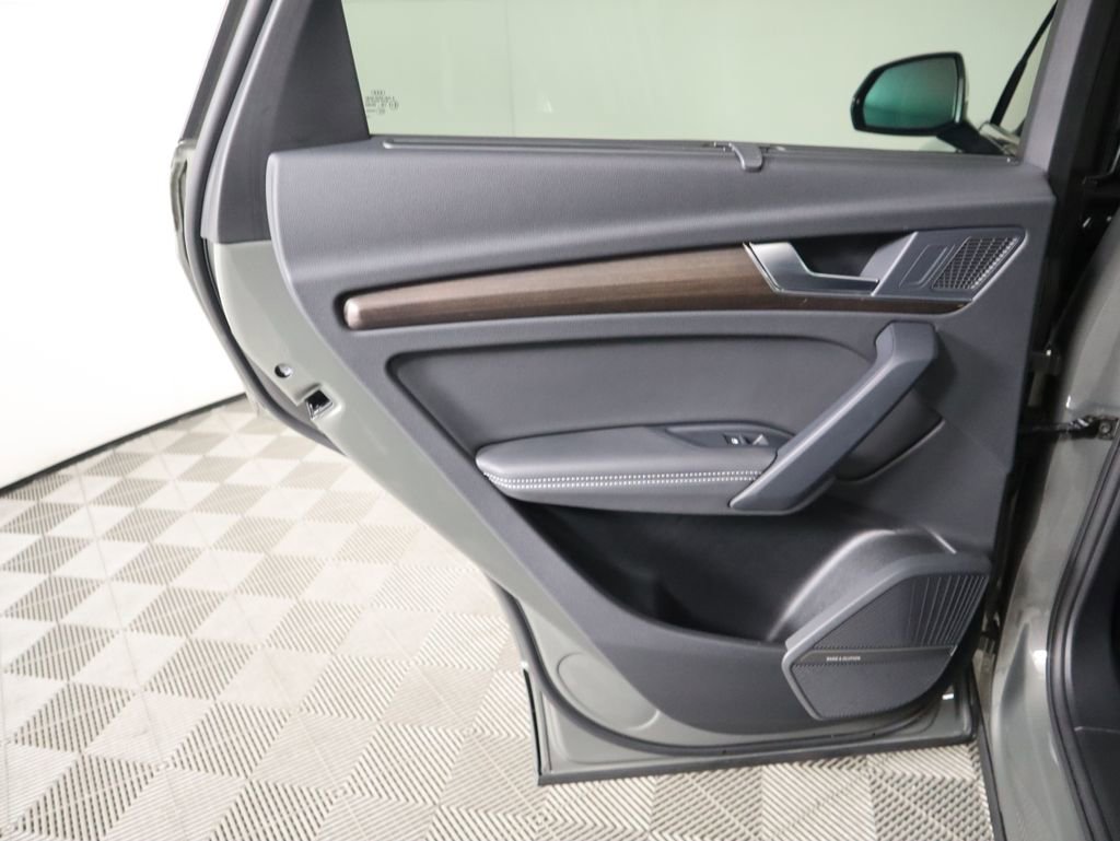 Used 2023 Audi Q5 2.0T Prestige image 27