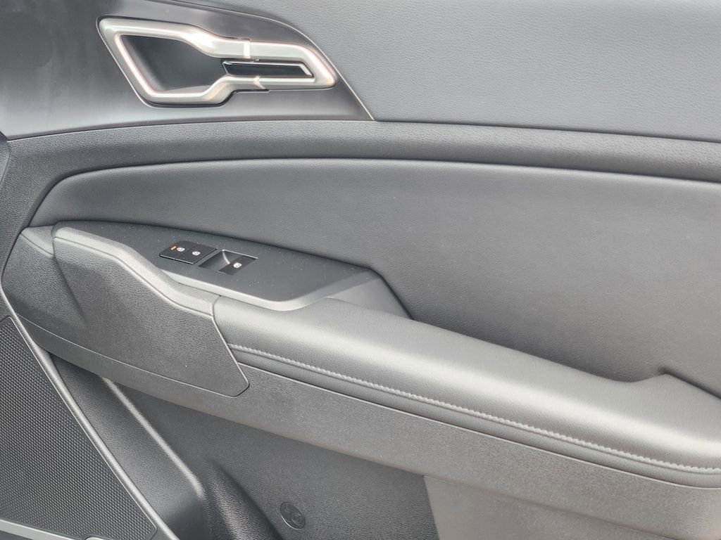 New 2026 Kia Sportage EX image 15