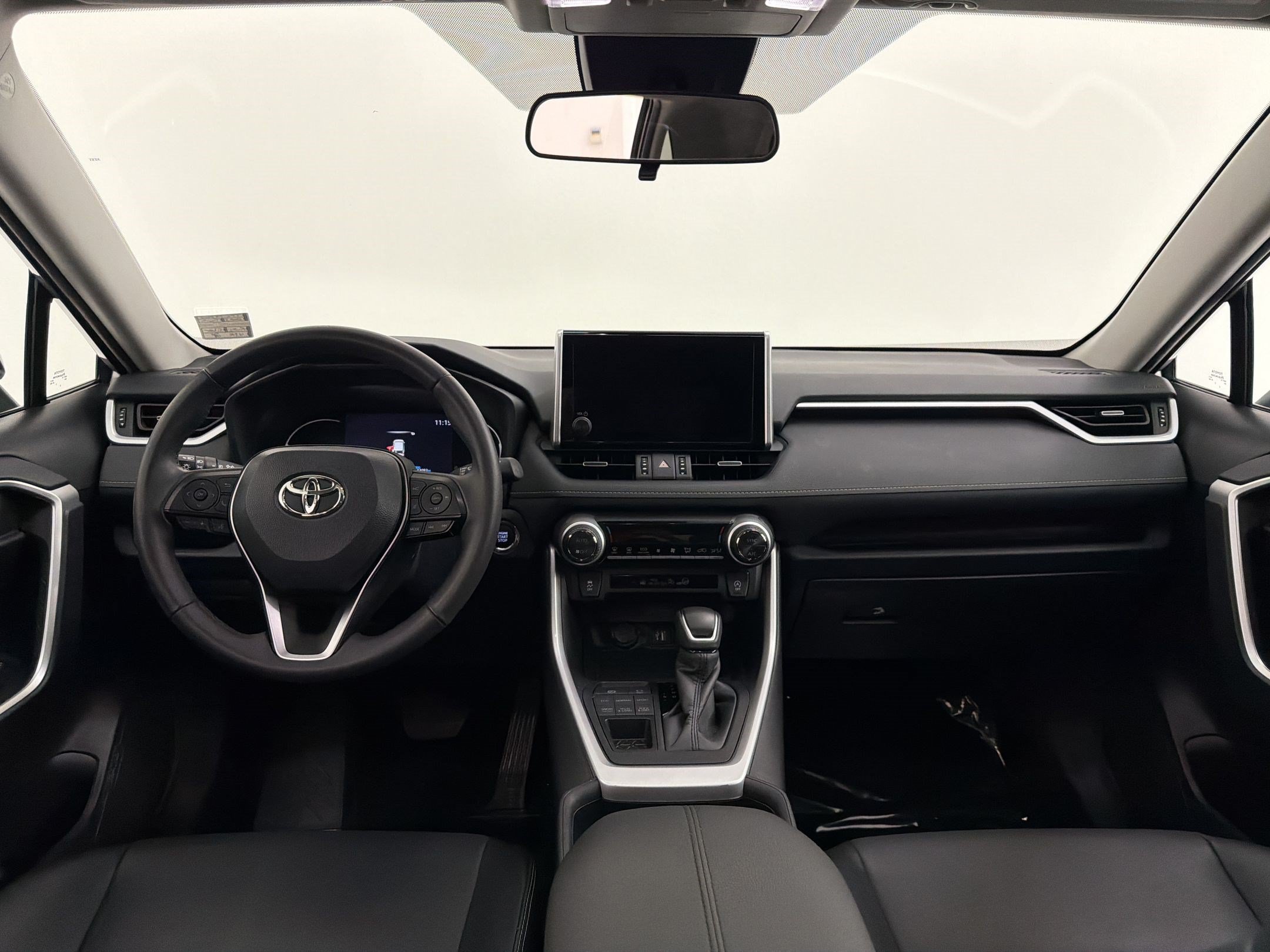 Used 2023 Toyota RAV4 XLE Premium AWD/4WD image 16