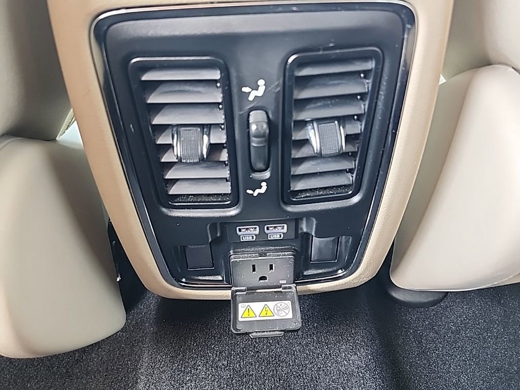 Certified 2020 Jeep Grand Cherokee Limited RWD image 24