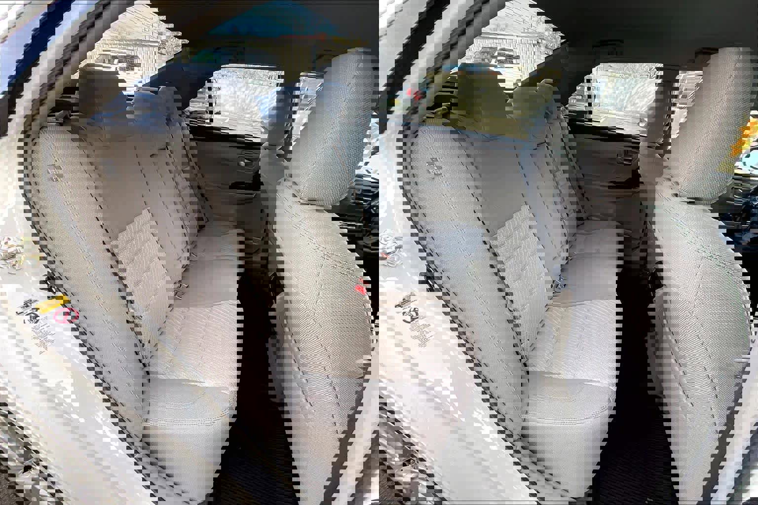 Used 2016 Toyota Camry LE image 19