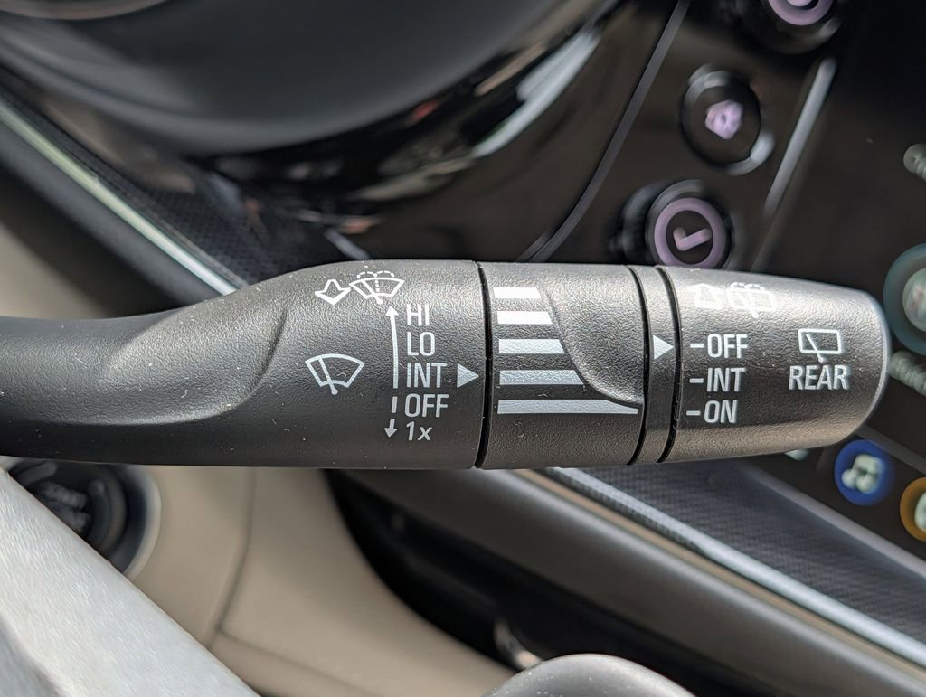 Used 2022 Buick Envision Essence w/ Safety Package AWD/4WD image 45