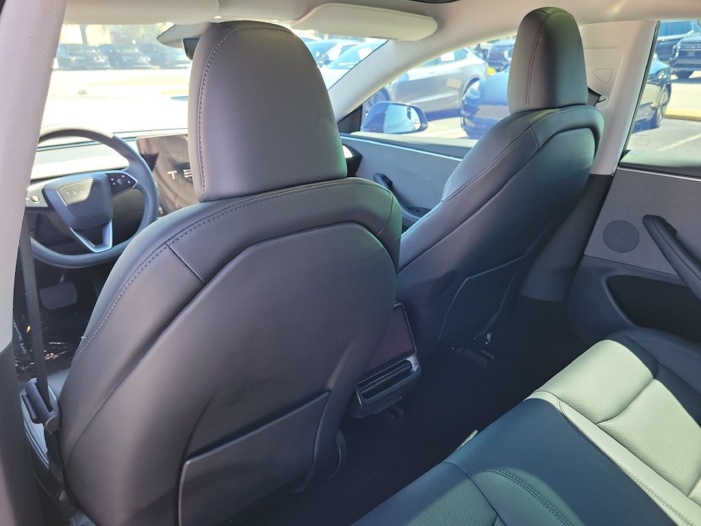 Used 2024 Tesla Model 3 Standard Range RWD image 8