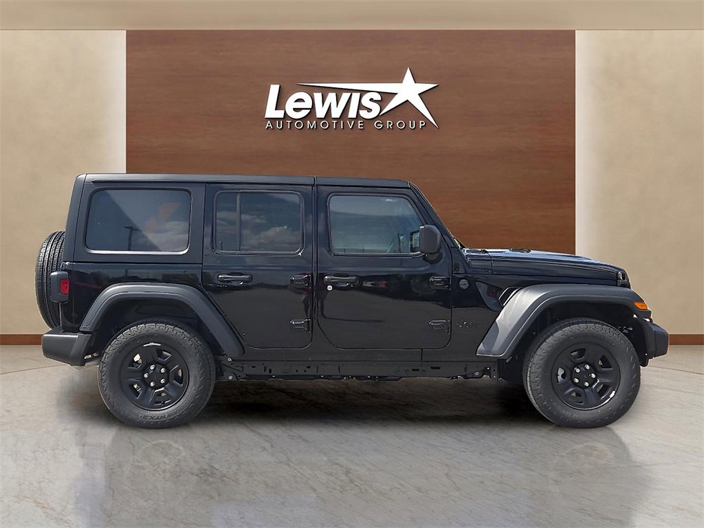Used 2025 Jeep Wrangler Sport image 5