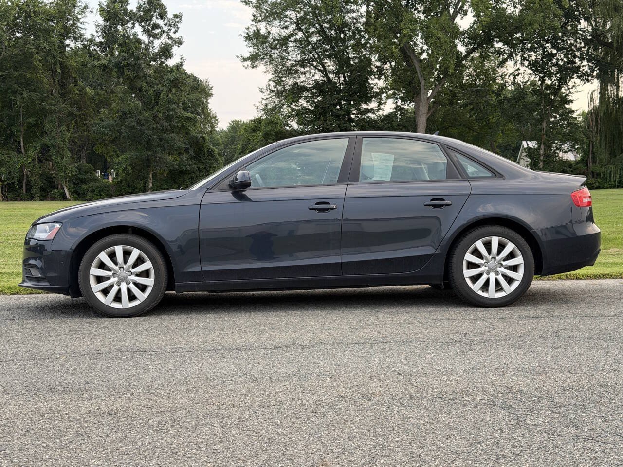 Used 2013 Audi A4 2.0T Premium w/ Convenience Pkg AWD/4WD image 4