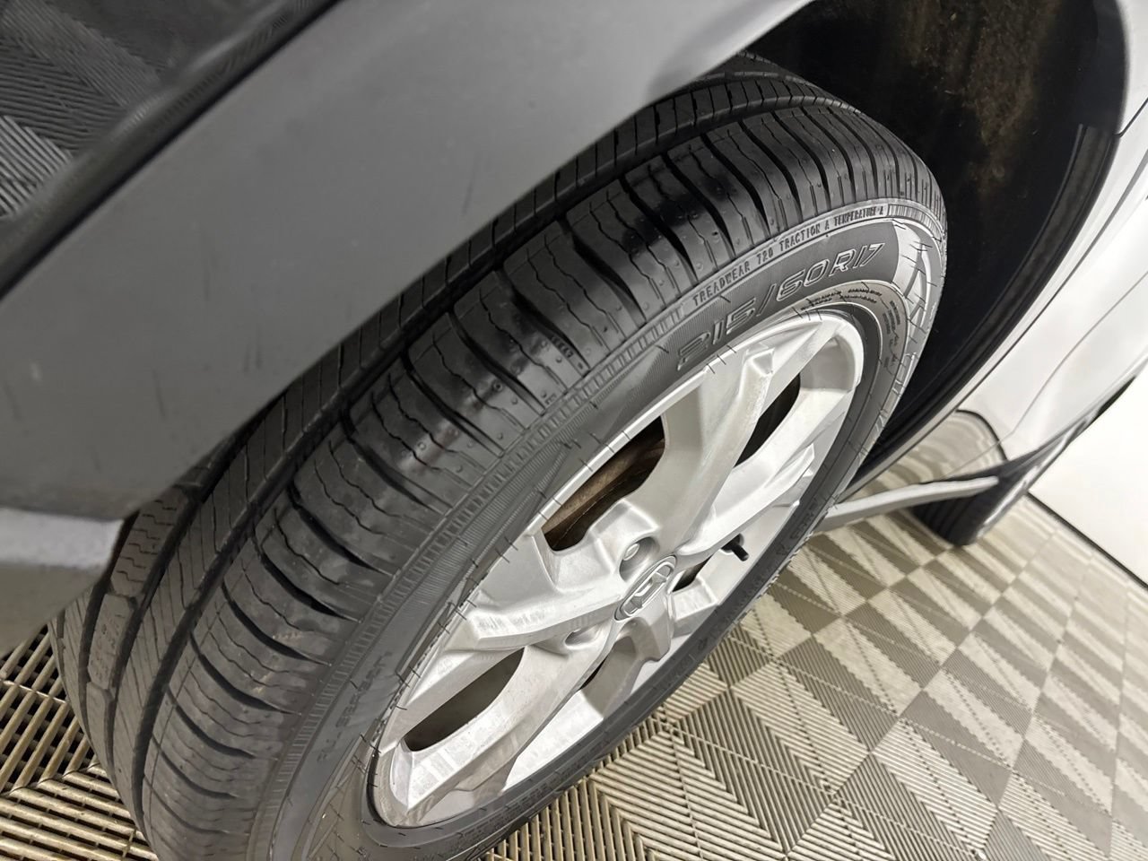 Used 2024 Honda HR-V LX image 28