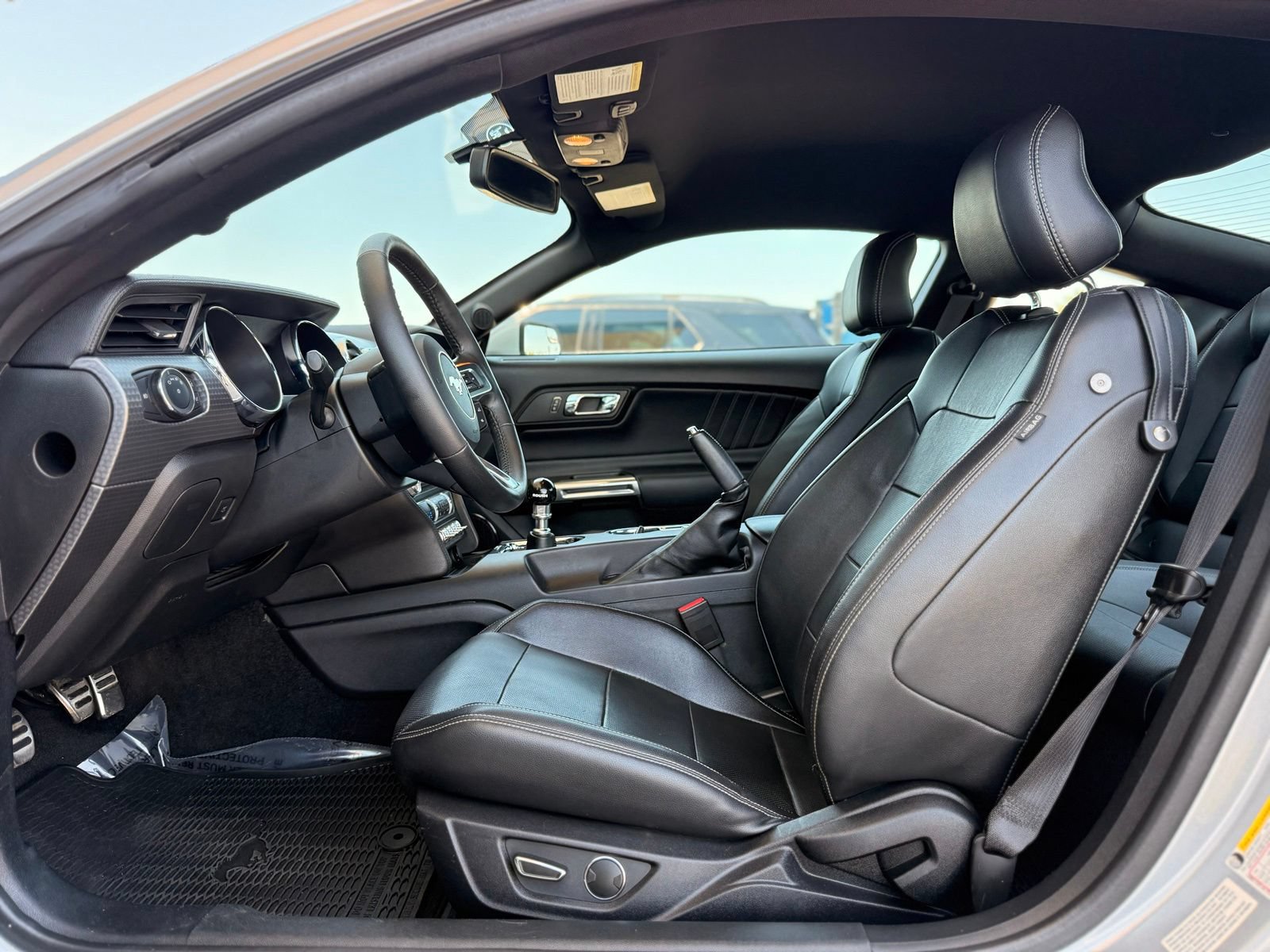 Used 2015 Ford Mustang Premium w/ Ecoboost Performance Package RWD image 18