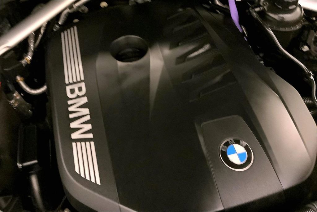Certified 2024 BMW X7 xDrive40i w/ M Sport Package image 31