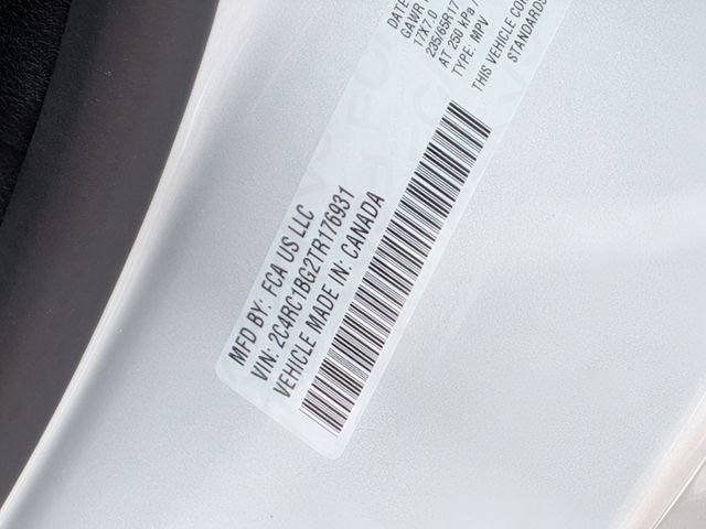 New 2026 Chrysler Pacifica Select image 32