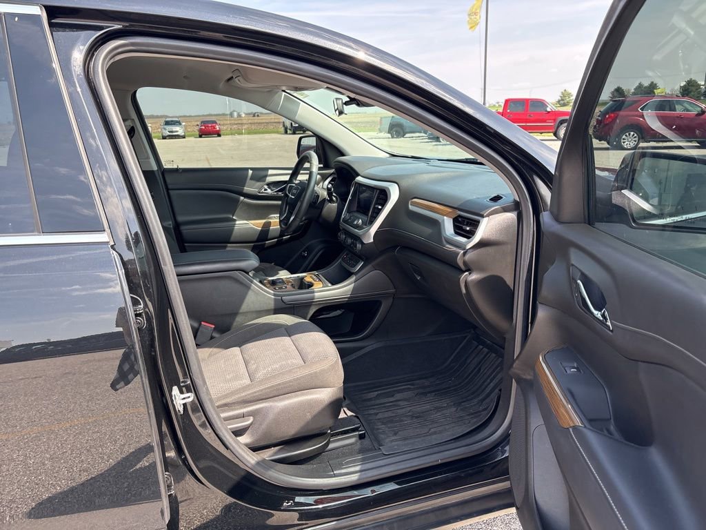 Used 2021 GMC Acadia SLE w/ Driver Convenience Package AWD/4WD image 19