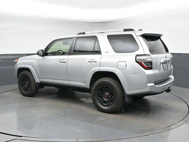 Used 2021 Toyota 4Runner SR5 Premium w/ Moonroof Package AWD/4WD image 7