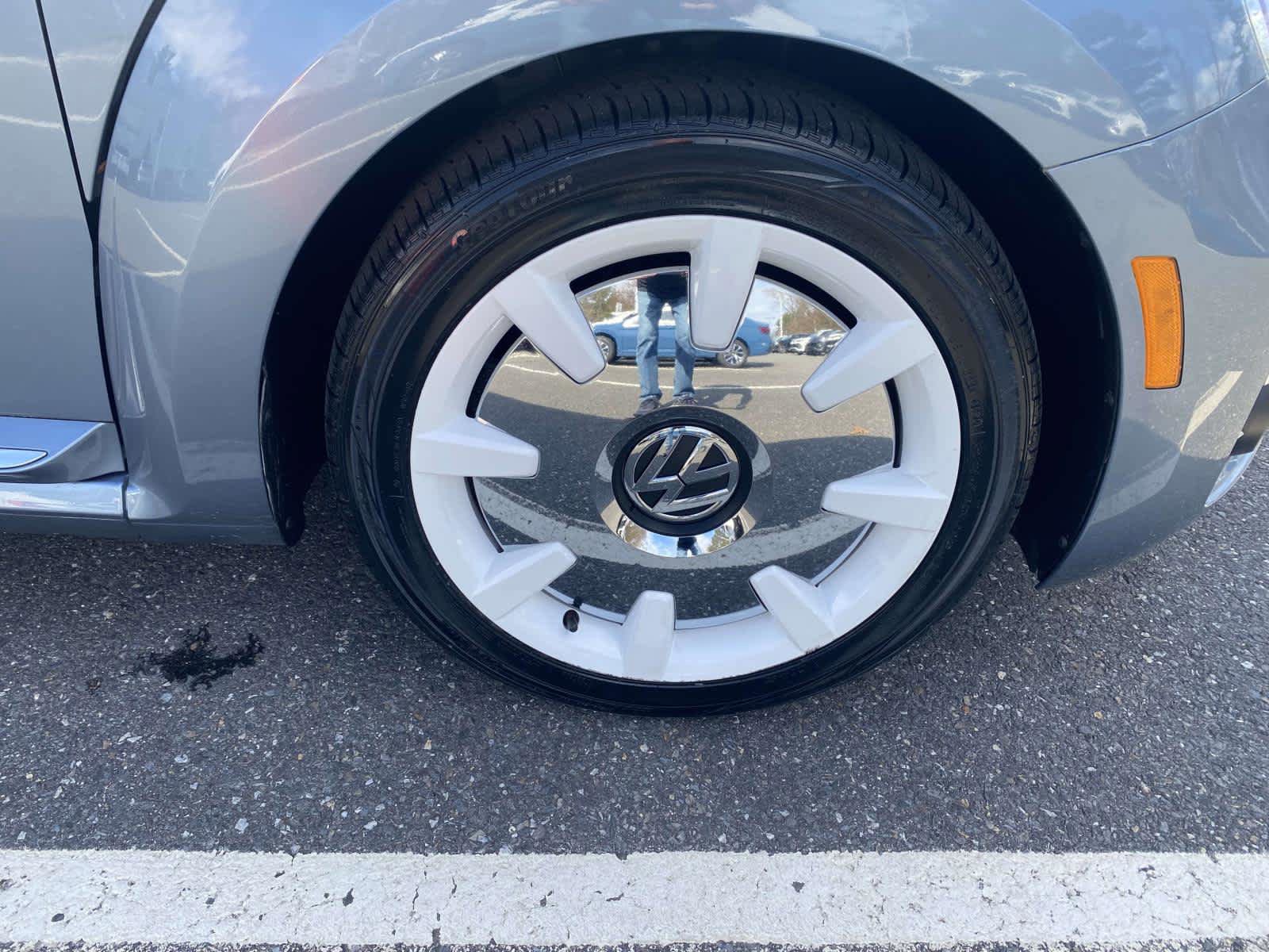 Used 2019 Volkswagen Beetle 2.0T Final Edition SEL image 28