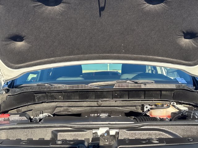 Used 2023 Chevrolet Silverado 1500 LT AWD/4WD image 27
