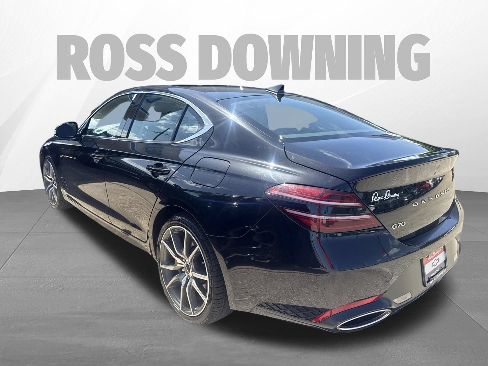 Used 2025 Genesis G70 2.5T RWD image 6