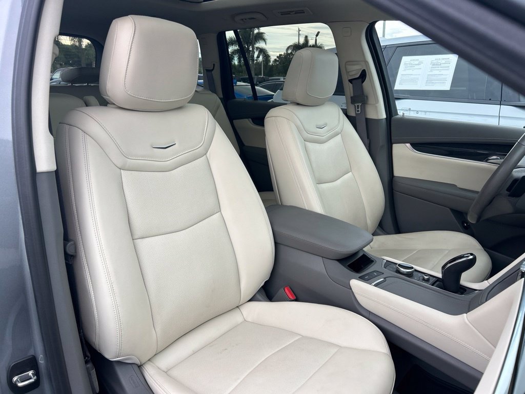 Used 2024 Cadillac XT6 Premium Luxury w/ Technology Package FWD image 47