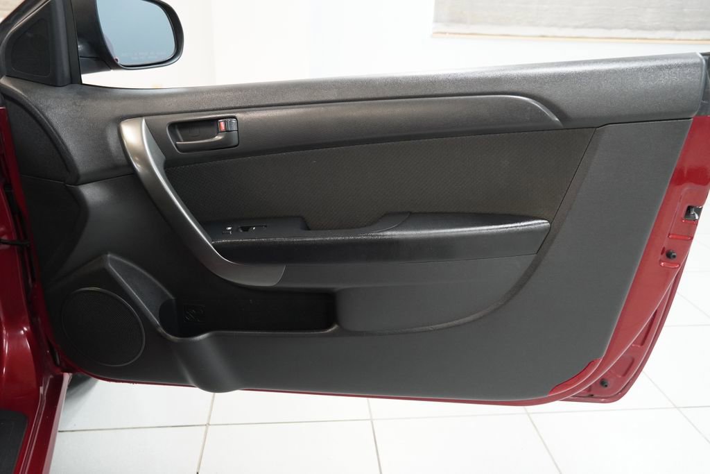 Used 2010 Kia Forte Koup EX image 27